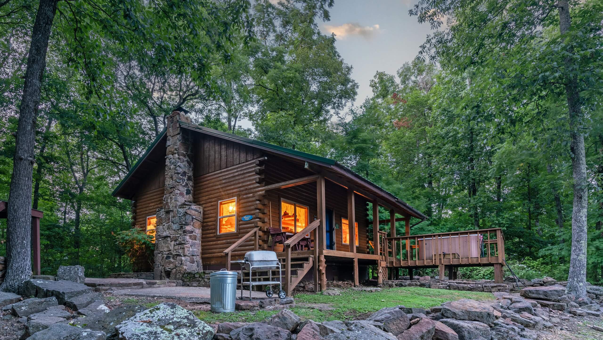 Steep Mountain Cabin Retreat, 3 Bed Scen...